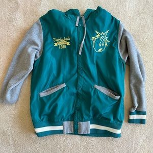 The hundreds Size L